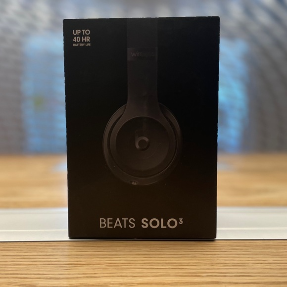 Beats Solo 3 wireless headphones - Picture 1 of 7